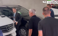 Mourinho nhục mạ trọng tài ở bãi đỗ xe