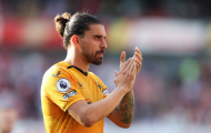 HLV Xavi nói lời phũ phàng với Ruben Neves