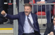 Beckham ăn mừng phấn khích sau bàn thắng của MU