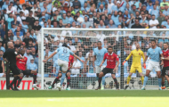 Khuất phục M.U, cú ăn 3 vĩ đại chờ Man City