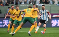 Messi gây choáng giữa vòng vây tuyển Úc