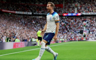 Harry Kane chờ đợi ở Man United