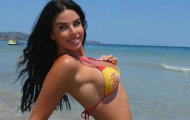 Ivana Knoll đốt cháy bãi biển với mẫu bikini đặc biệt