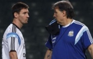 Quan hệ phức tạp giữa Messi và HLV mới