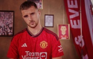 Man United: Khéo ăn thì no, khéo co thì ấm