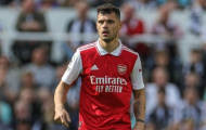 BLV 'khó hiểu' với thái độ của fan Arsenal với Xhaka
