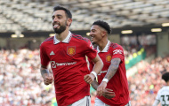 Mount ngăn cản Bruno Fernandes làm điều 'điên rồ'
