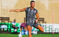 Cơ đùi của Ronaldo trên sân tập Al Nassr