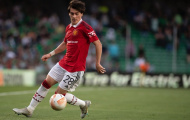 Man United từ chối để 'báu vật' rời đi