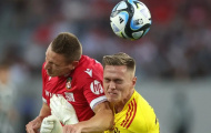 M.U phẫn nộ với HLV Wrexham