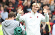 Phản ứng của Hojlund trước 'biển người' tại Old Trafford