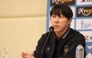 HLV Indonesia trách trọng tài trước nguy cơ bật bãi vòng bảng