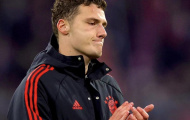 Pavard tung động thái, Man United đón tin buồn