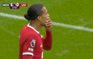 Toàn cảnh 50 sắc thái của Klopp; Van Dijk sốc nặng