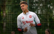 CHÍNH THỨC! Man Utd báo hung tin về Varane