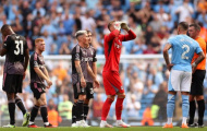 Mike Dean chỉ trích quyết định công nhận bàn thắng của Ake