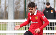 Báu vật lập hattrick giúp đội trẻ M.U thắng hủy diệt