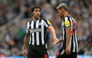 Điều gì đang xảy ra với hàng tiền vệ của Newcastle United?