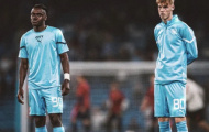 Bán sao trẻ, Man City thu tiền bằng 2 bom tấn M.U
