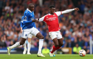 Alan Shearer chê bai tiền đạo Arsenal