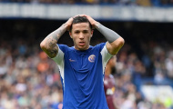 Thua tệ hại, Chelsea 'nổ đom đóm mắt' vì trọng tài
