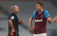 Trọng tài Mike Dean và câu chuyện đen tối từ thời cầm còi