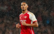 Ferdinand nêu tên sao Arsenal xuất sắc hơn Lisandro Martinez