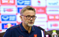 HLV Troussier: 'Bóng đá Việt Nam chưa là gì ở châu Á'