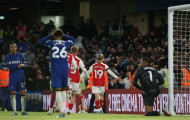 Neville nêu bật 3 vấn đề của Chelsea