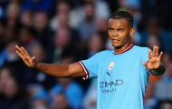 Bị treo giò, Akanji dự đoán kết quả trận derby Manchester