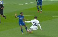 Mark Clattenburg lại chỉ trích tổ VAR