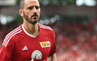 Union Berlin sa thải thuyền trưởng, Bonucci được dẫn dắt bởi nữ HLV