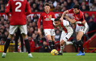 'Cậu ấy đang chơi cho Man Utd, không phải Hull hay Leicester'