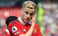 Dấu chấm hết cho Van de Beek