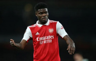 Arsenal ra quyết định tàn nhẫn với Partey
