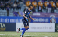 Xuân Mạnh mắc lỗi, Hà Nội FC phơi áo ngay trên sân nhà