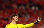 Courtois 'quay xe' với Real Madrid
