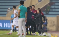 Hậu vệ Nam Định nói gì sau va chạm với HLV Gong Oh-kyun?