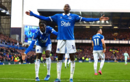 Nối gót M.U, Chelsea bị nhược tiểu đè bẹp