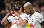 Richarlison lại ghi bàn, Spurs áp sát top 4