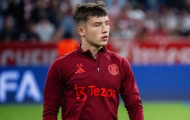 HLV Ryan Lowe ngưỡng mộ sao Man United