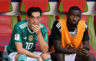 Mesut Ozil gọi sao Real Madrid là hậu vệ xuất sắc nhất thế giới
