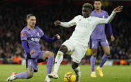 Bắn đâu trượt đó, có một Arsenal như thế