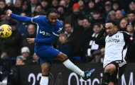 Ashley Williams chê bai Sterling