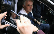 Vừa rời Roma, Mourinho đã khiến CĐV nháo nhào