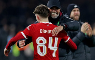 Jurgen Klopp nắn gân các học trò khi Liverpool đụng độ Chelsea