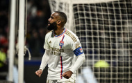 Ngả mũ trước Alexandre Lacazette