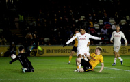 Hai cái 'lần đầu' xuất hiện trong trận M.U 4-2 Newport County
