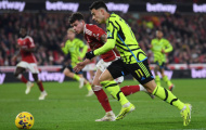 Hạ Nottingham, Arsenal phát hiện điểm đen trên hàng công