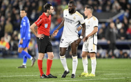 Real Madrid lo sốt vó vì trụ cột rời sân sớm